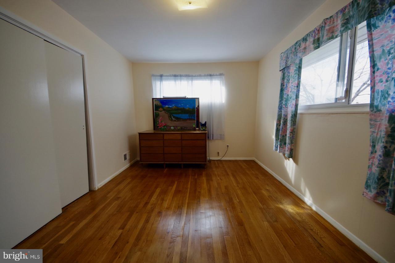 1007 Baltimore Road Rockville, MD 20851 - Photo 22 of 30 Bedroom (Master)
