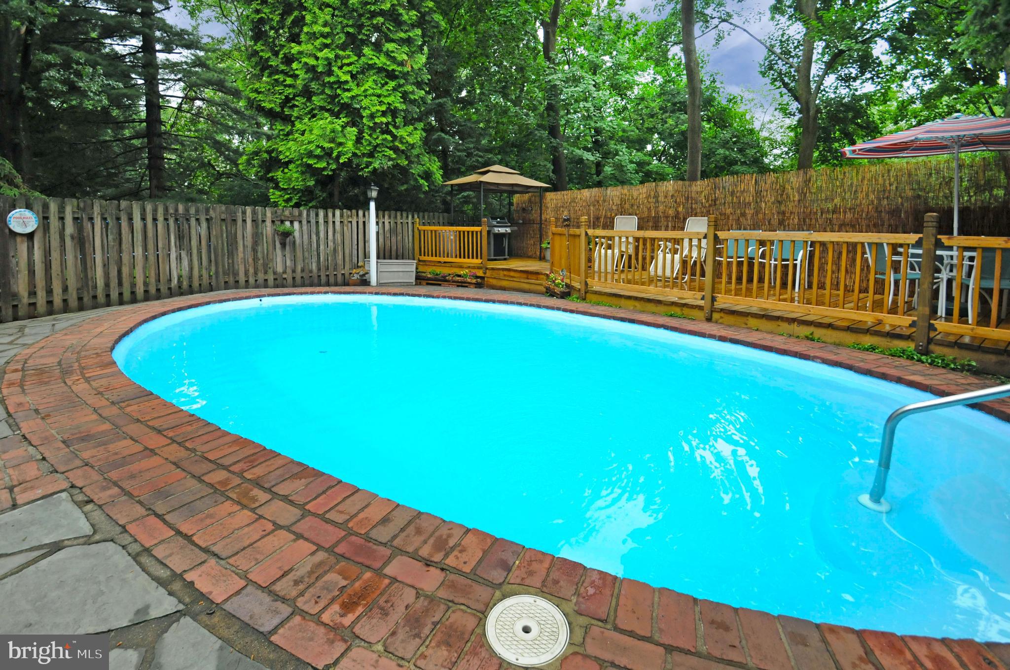 7708 Oak Lane Road Cheltenham, PA 19012 - Photo 19 of 32 Saltwater Pool