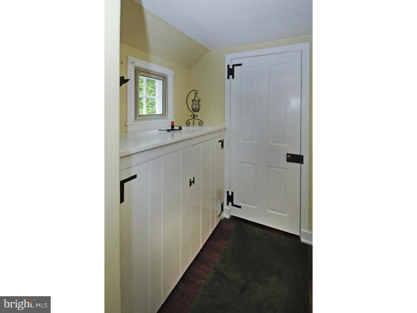7708 Oak Lane Road Cheltenham, PA 19012 - Photo 27 of 32 Upstairs storage nook