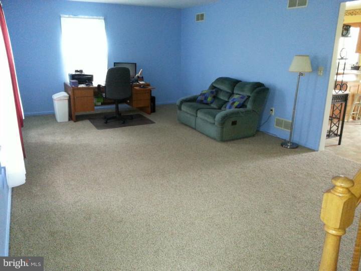 1993 Chance Road Clayton, DE 19938 - Photo 11 of 25 Living Room