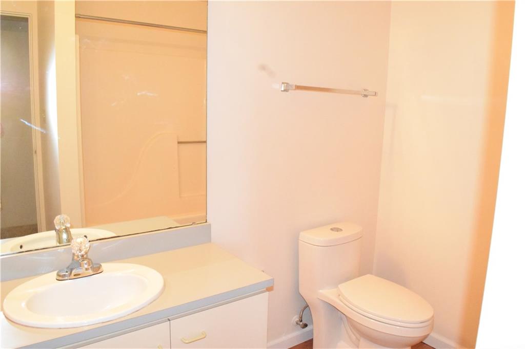 2002 Kenzie Road Pittsburgh, PA 15205 - Photo 13 of 24 Gallery Image 13