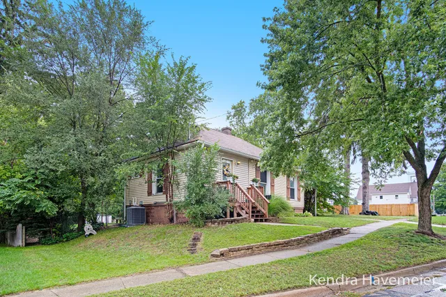 $199,900 | 69 Grove Street, Sparta, MI 49345