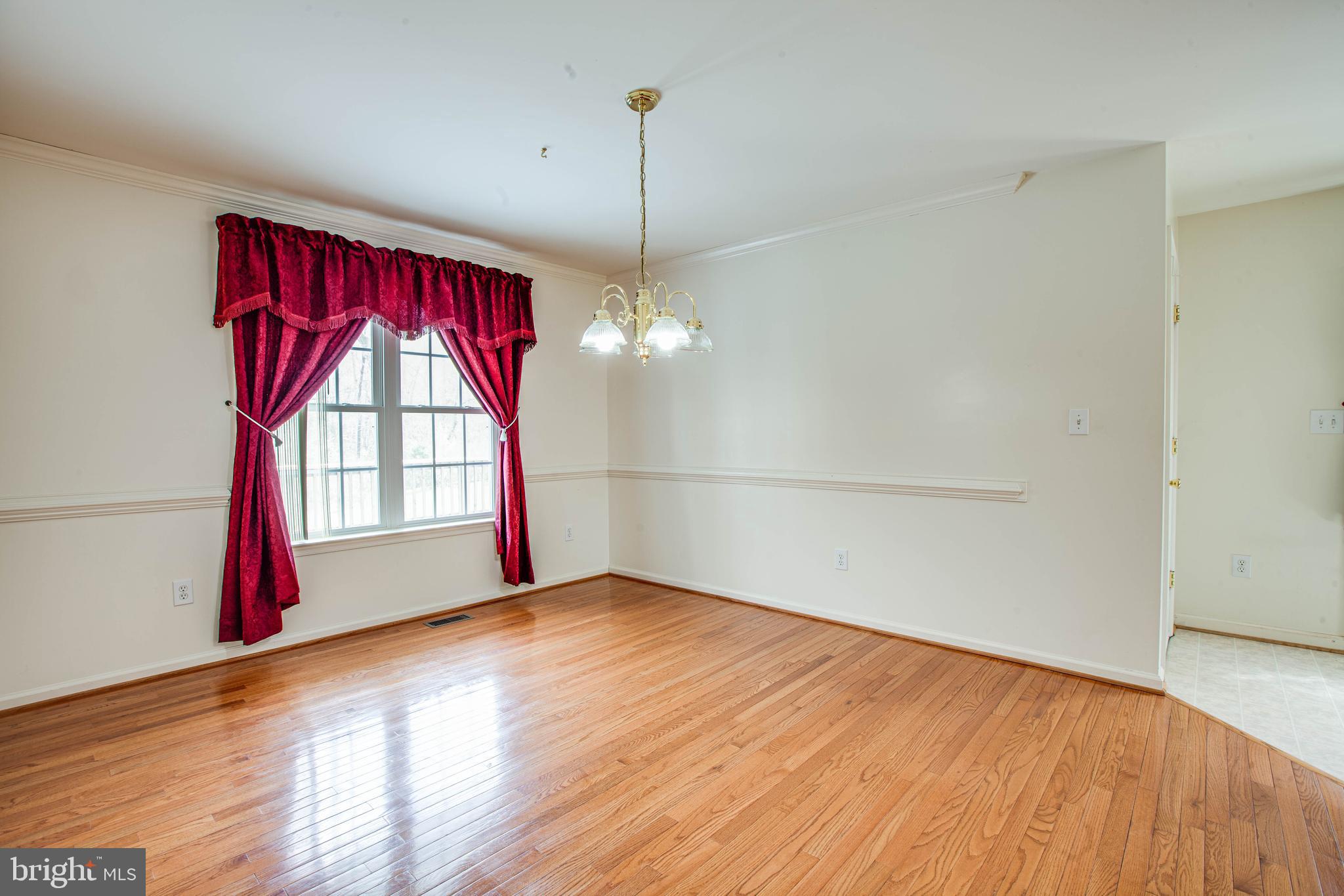 750 Poplar Road Stafford, VA 22556 - Photo 14 of 60 Light-Filled Dining Room