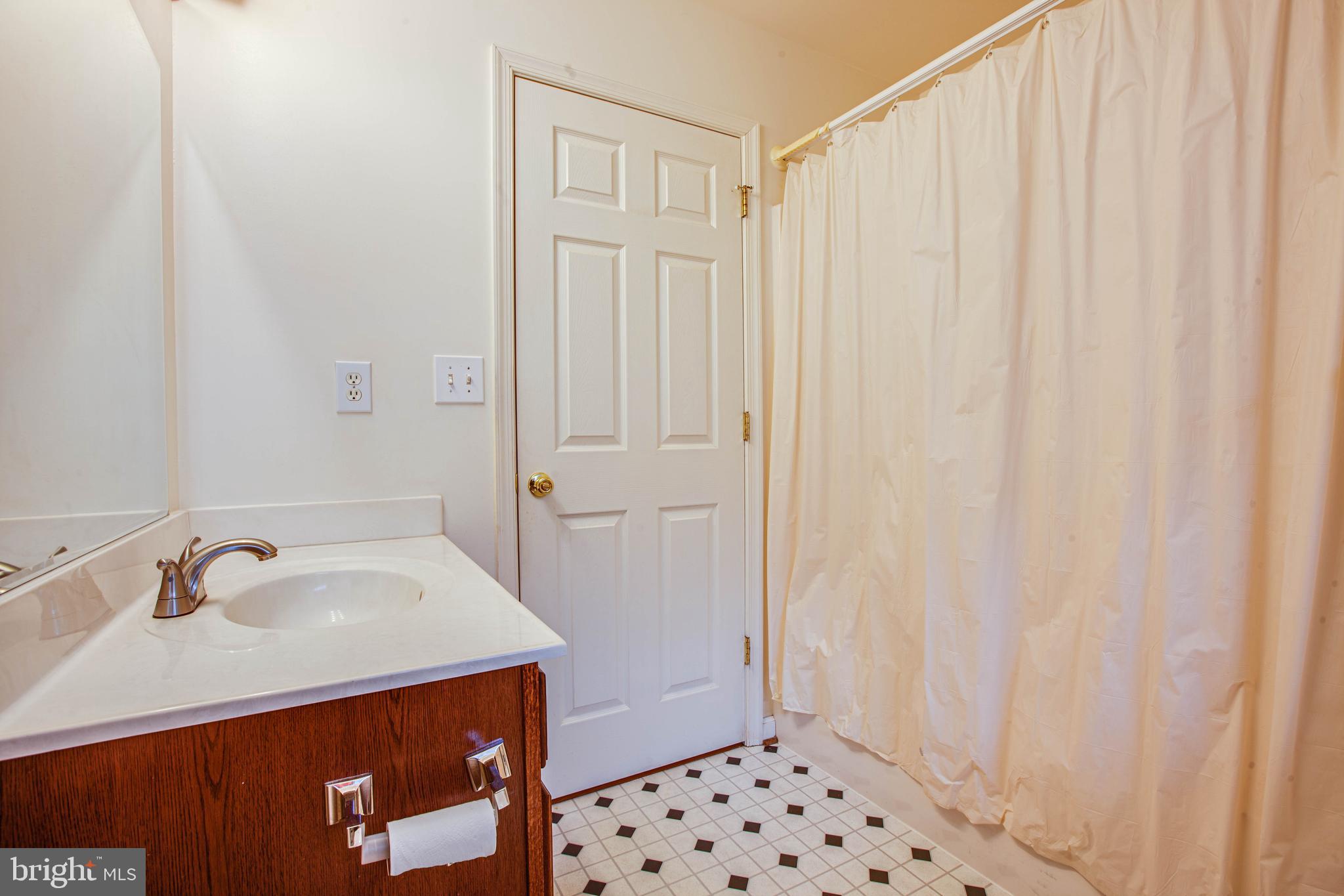 750 Poplar Road Stafford, VA 22556 - Photo 21 of 60 Hall Bathroom