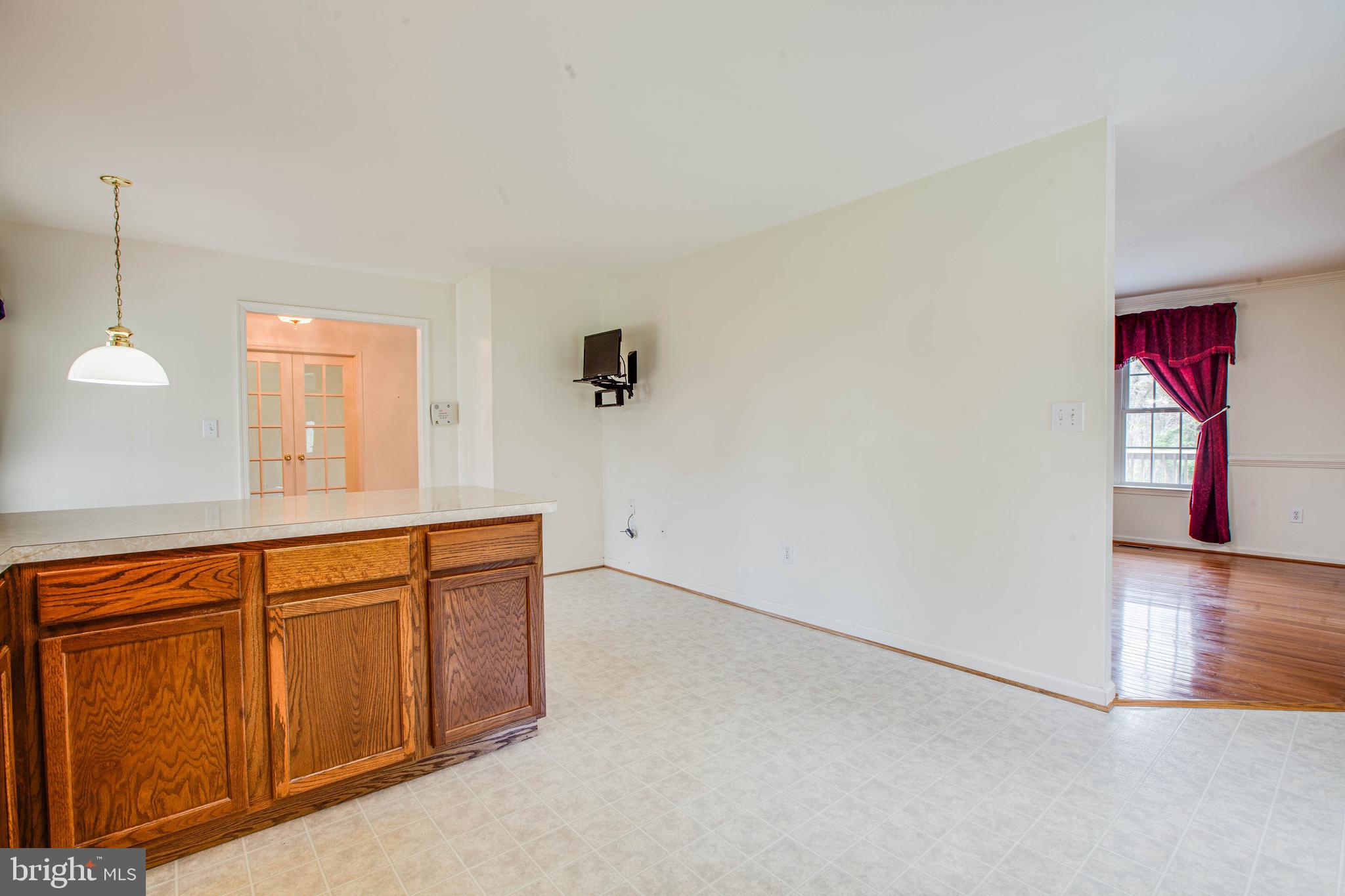 750 Poplar Road Stafford, VA 22556 - Photo 10 of 60 Kitchen with Large Eat-in Area