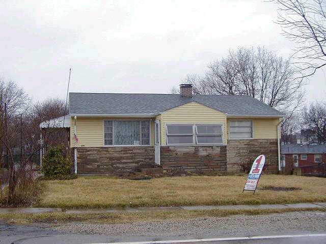 284 London Road West Jefferson, OH 43162 - Photo 1 of 1