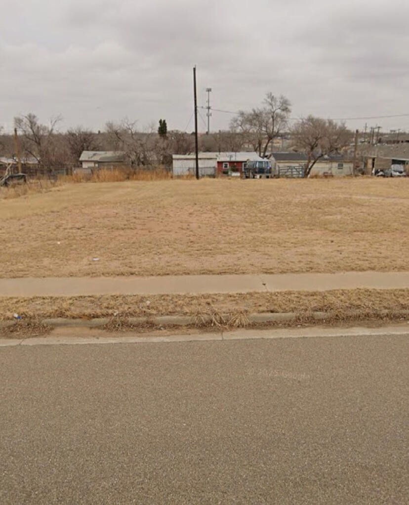 1517 East 9th Street Lubbock, TX 79403 - Photo 1 of 3