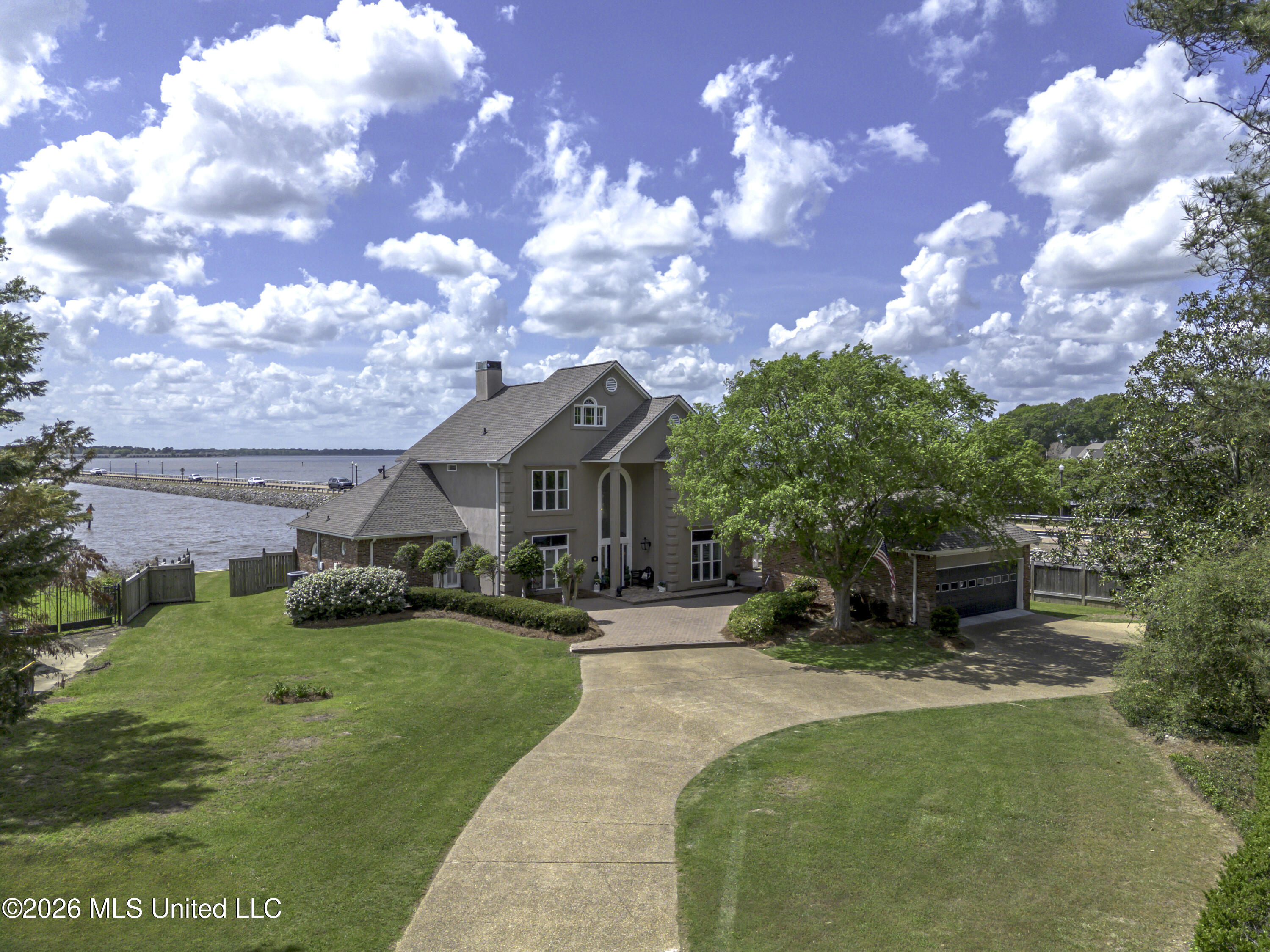 1111 Bay Vista Brandon, MS 39047 - Photo 6 of 66 1111 Bay Vista Drone-0832