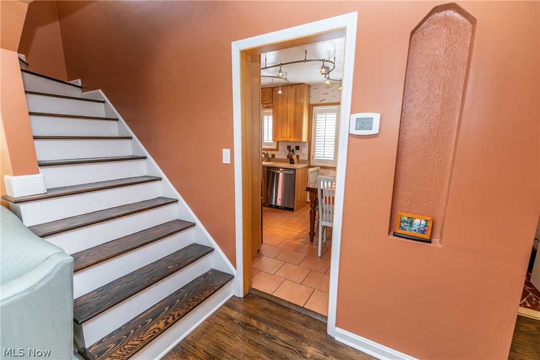 7401 Traymore Avenue Brooklyn, OH 44144 - Photo 18 of 33