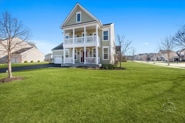 $565,000 | 3681 Congressional Parkway, Elgin, IL 60124