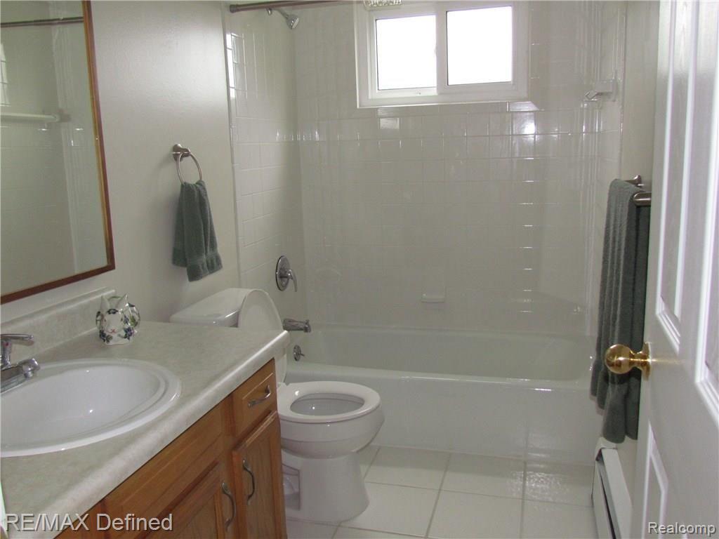 1103 Tienken Court Rochester Hills, MI 48306 - Photo 15 of 17
