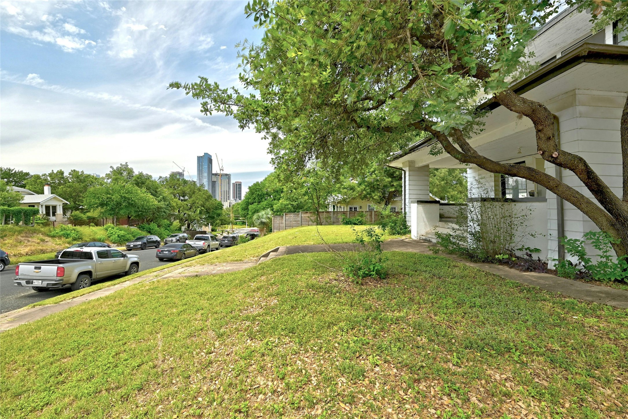 1109 Travis Heights Boulevard Austin, TX 78704 - Photo 12 of 34
