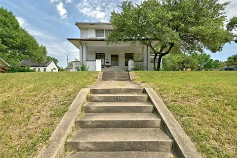 $995,000 | 1109 Travis Heights Boulevard, Austin, TX 78704