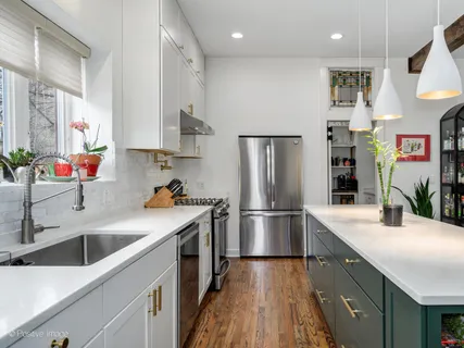 $749,999 | 1445 West Huron Street, Unit 1, Chicago, IL 60642