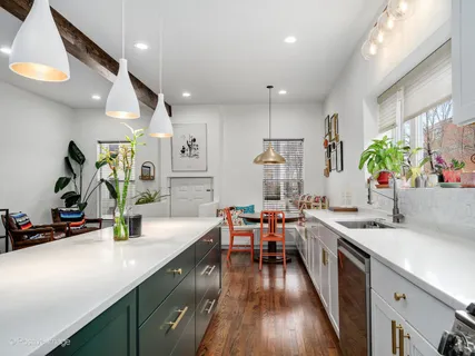 $749,999 | 1445 West Huron Street, Unit 1, Chicago, IL 60642