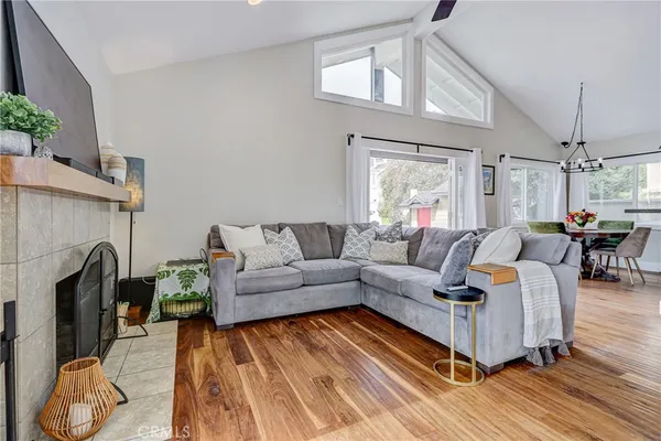 $2,599,000 | 2700 Elm Avenue, Manhattan Beach, CA 90266