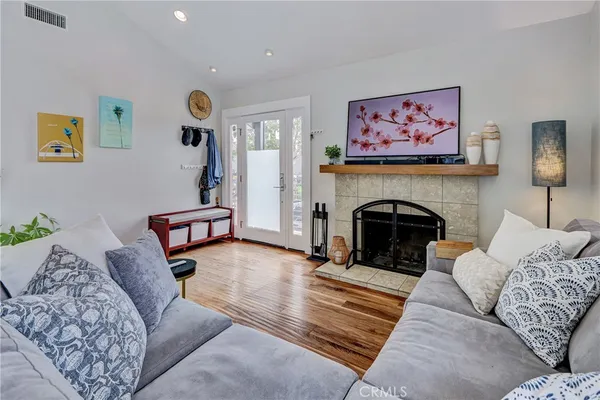 $2,599,000 | 2700 Elm Avenue, Manhattan Beach, CA 90266