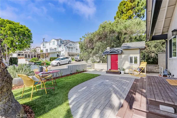 $2,599,000 | 2700 Elm Avenue, Manhattan Beach, CA 90266