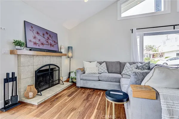$2,599,000 | 2700 Elm Avenue, Manhattan Beach, CA 90266