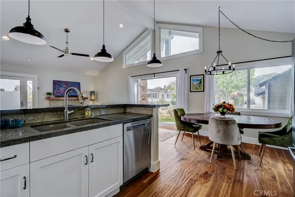 $2,599,000 | 2700 Elm Avenue, Manhattan Beach, CA 90266