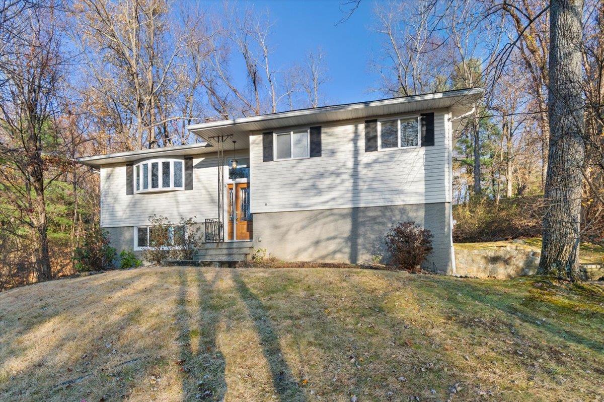 13 Minkel Road Ossining, NY 10562 - Photo 1 of 1 Raised ranch-style home
