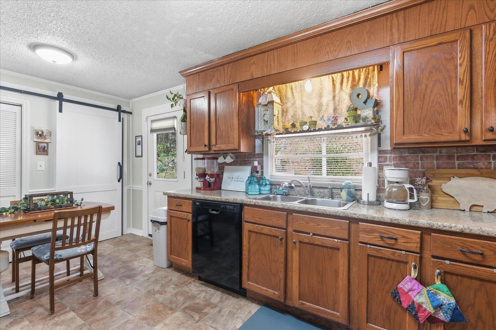 627 Mission Ridge Road Rossville, GA 30741 - Photo 10 of 28 10-627 Mission Ridge Rd-10