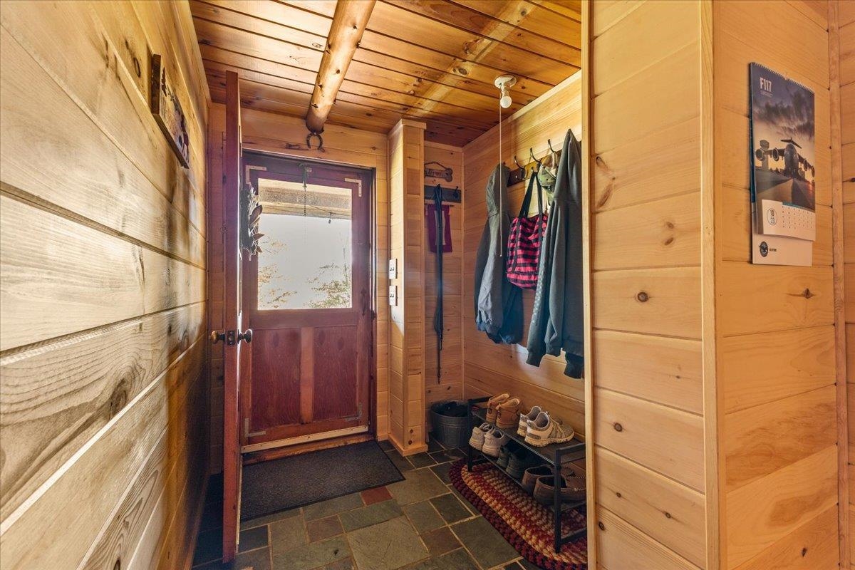 174 Junction Hill Road Cambridge, VT 05464 - Photo 8 of 38 Gallery Image 8