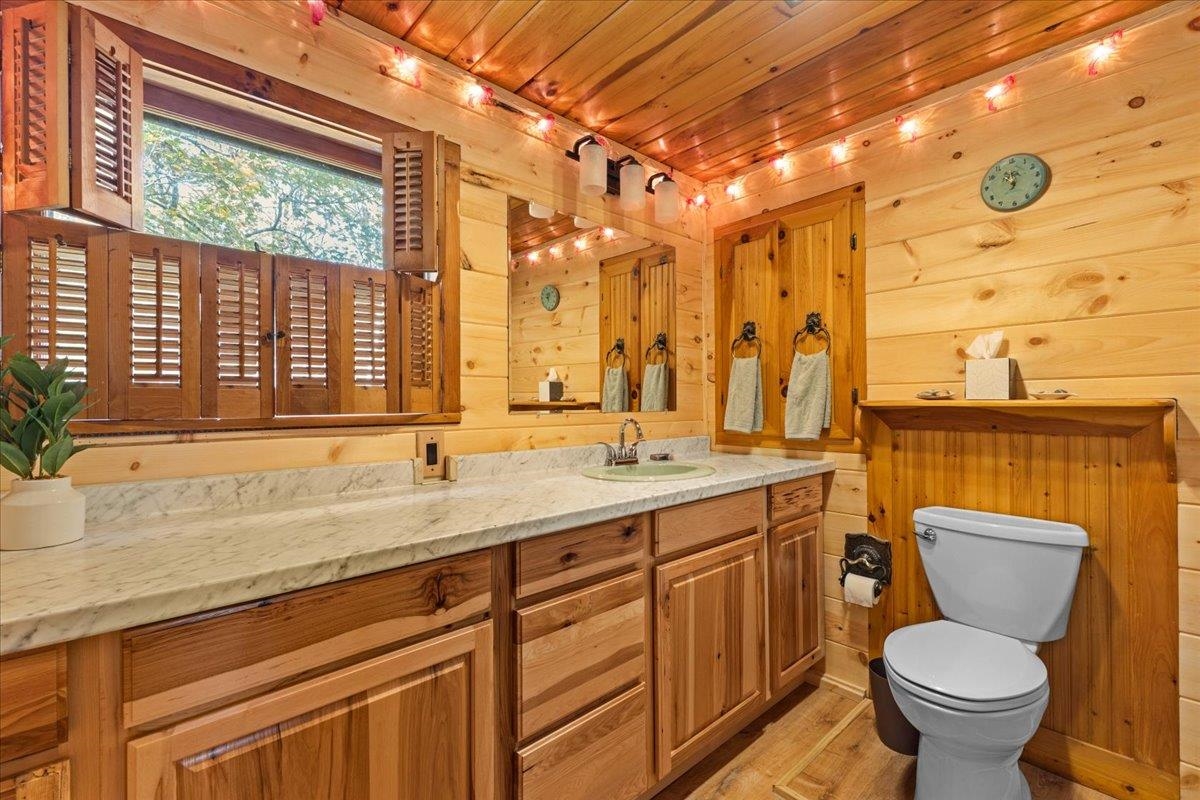 174 Junction Hill Road Cambridge, VT 05464 - Photo 10 of 38 Gallery Image 10