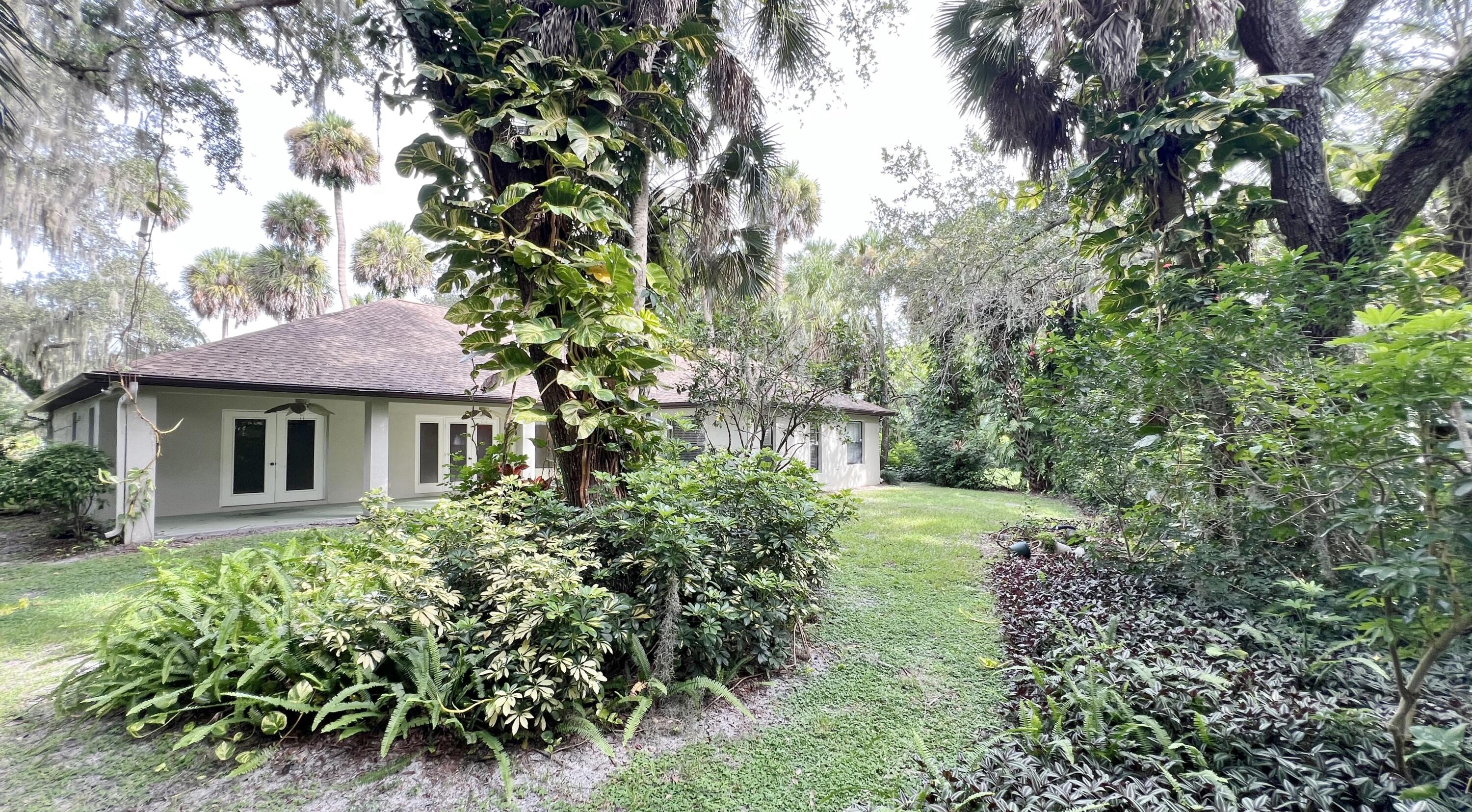 1775 Williamsburg Way Melbourne, FL 32934 - Photo 26 of 28 Back Yard