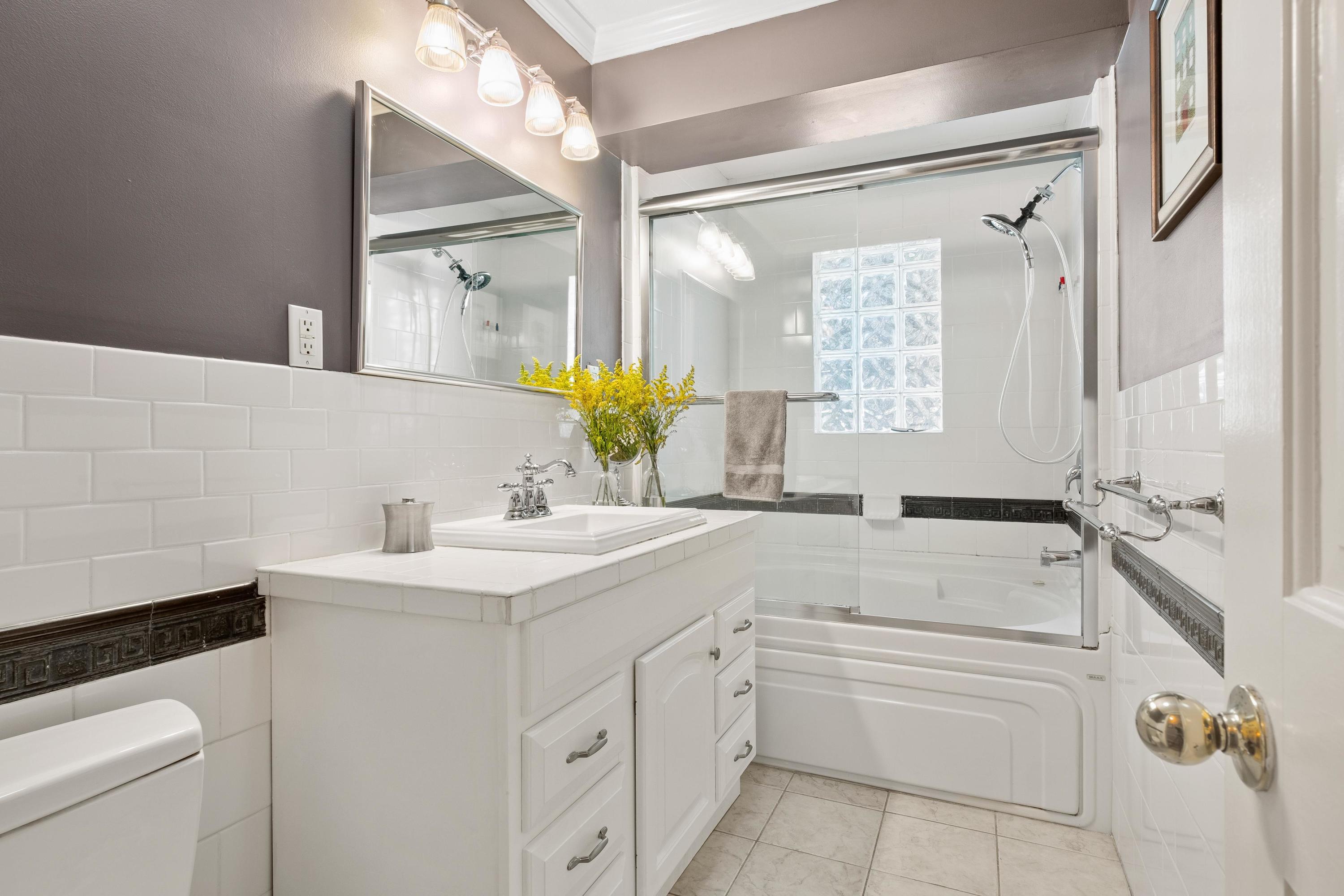 676 Schooner Road Charleston, SC 29412 - Photo 10 of 16 Full bath