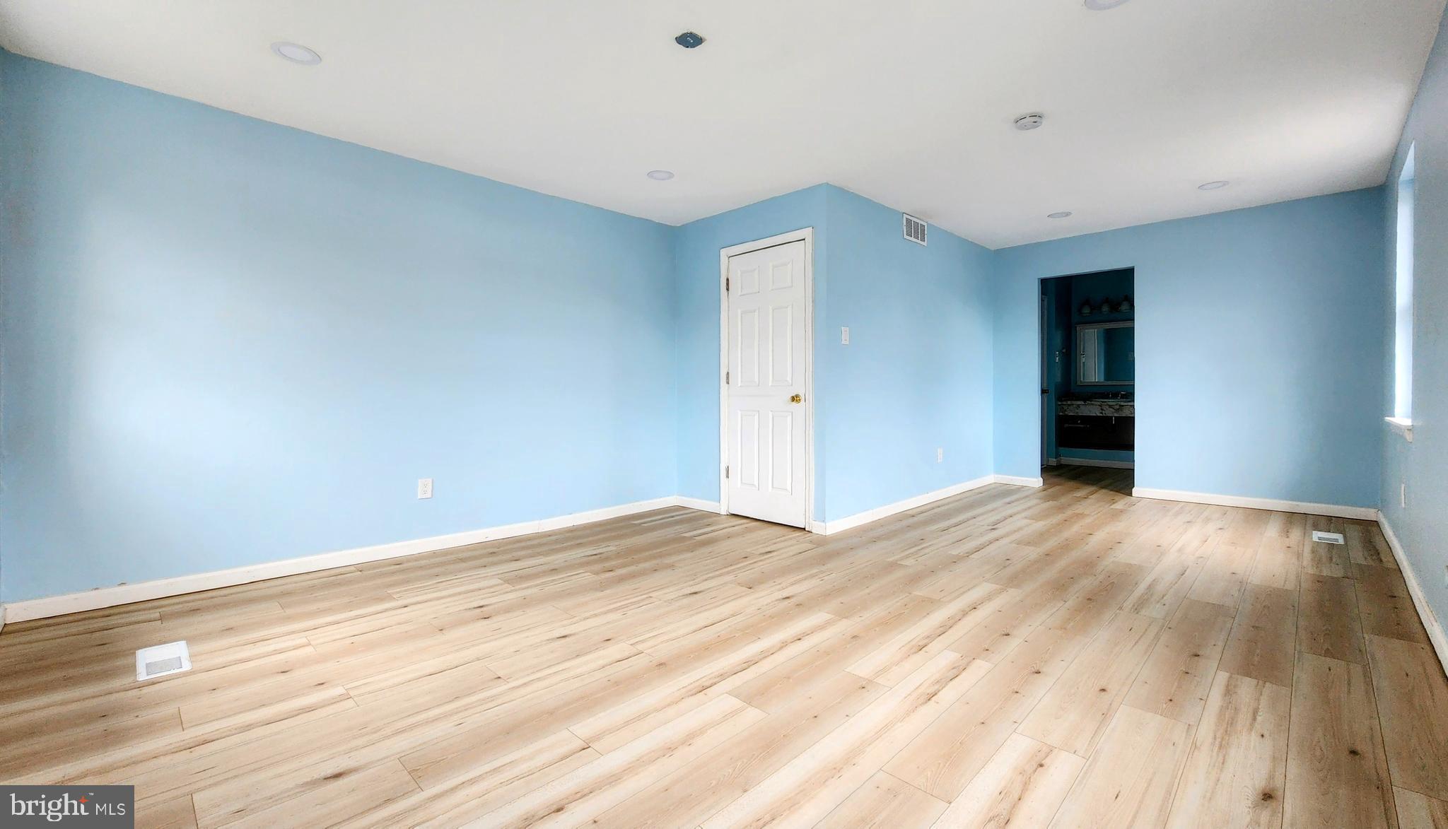 1708 Heather Place Clementon, NJ 08021 - Photo 12 of 25 Master Bedroom