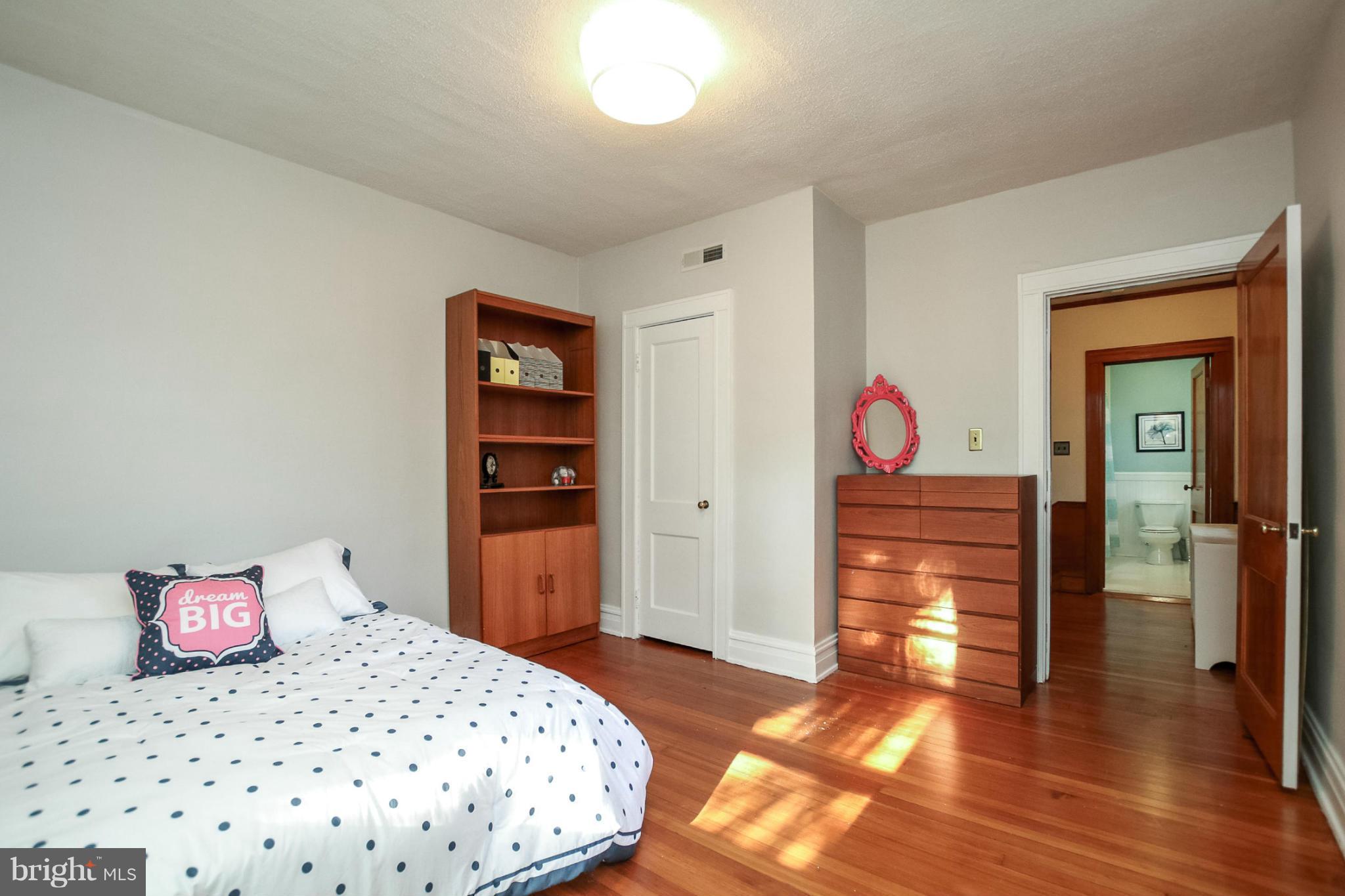 305 Cedarcroft Road Baltimore, MD 21212 - Photo 22 of 30 Bedroom