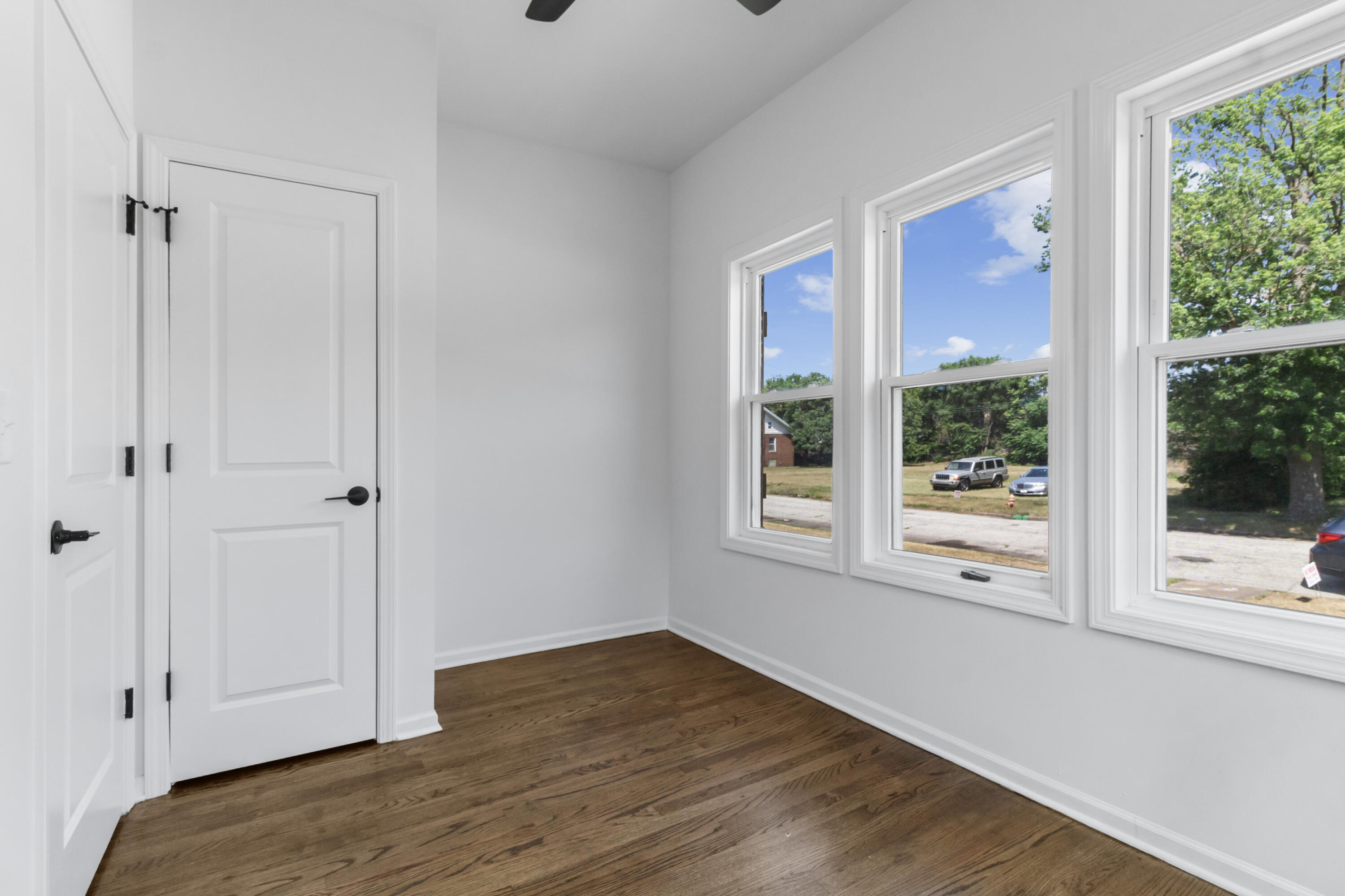 642 Fillmore Street Gary, IN 46402 - Photo 12 of 31 3000x2000