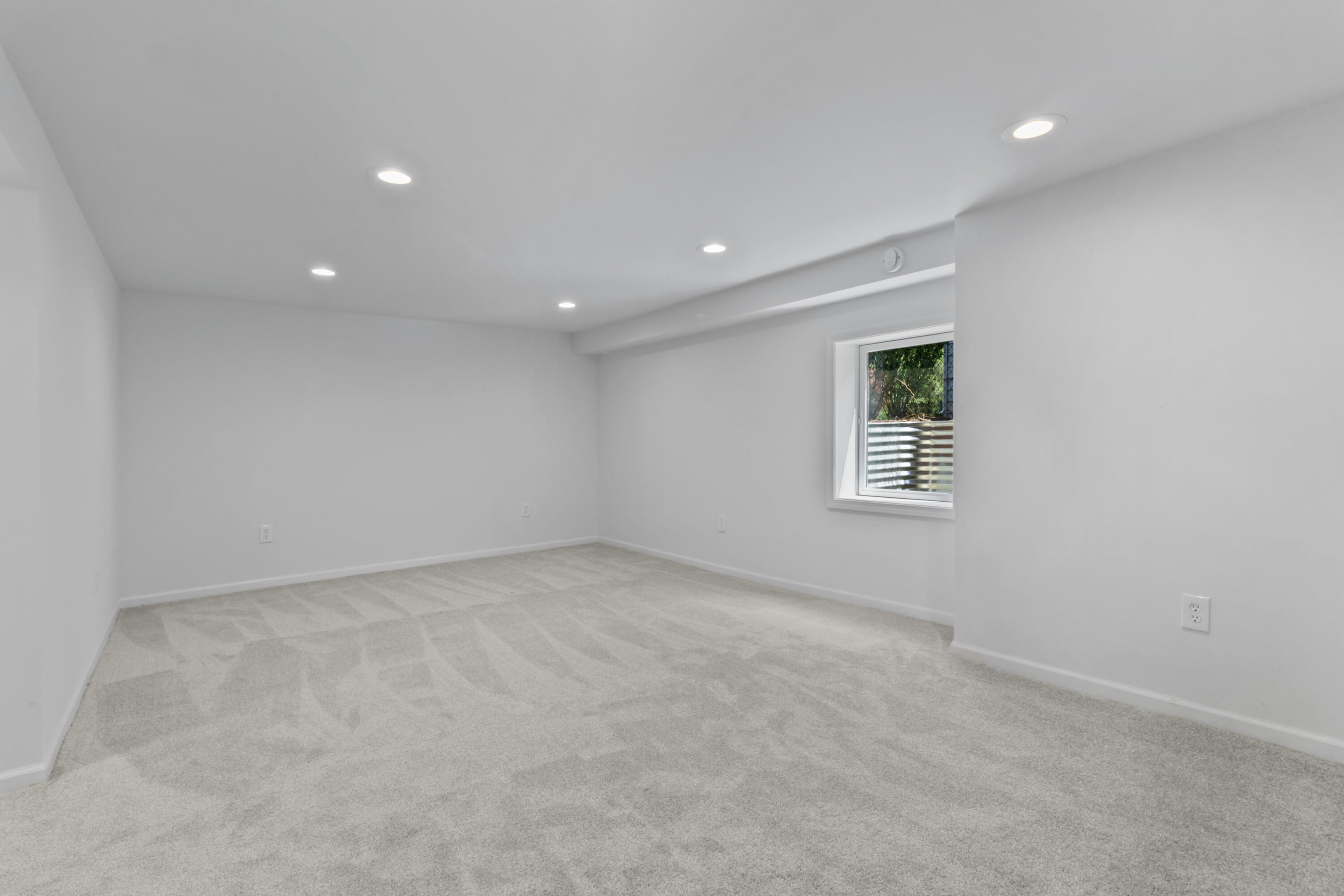 642 Fillmore Street Gary, IN 46402 - Photo 24 of 31 3000x2000