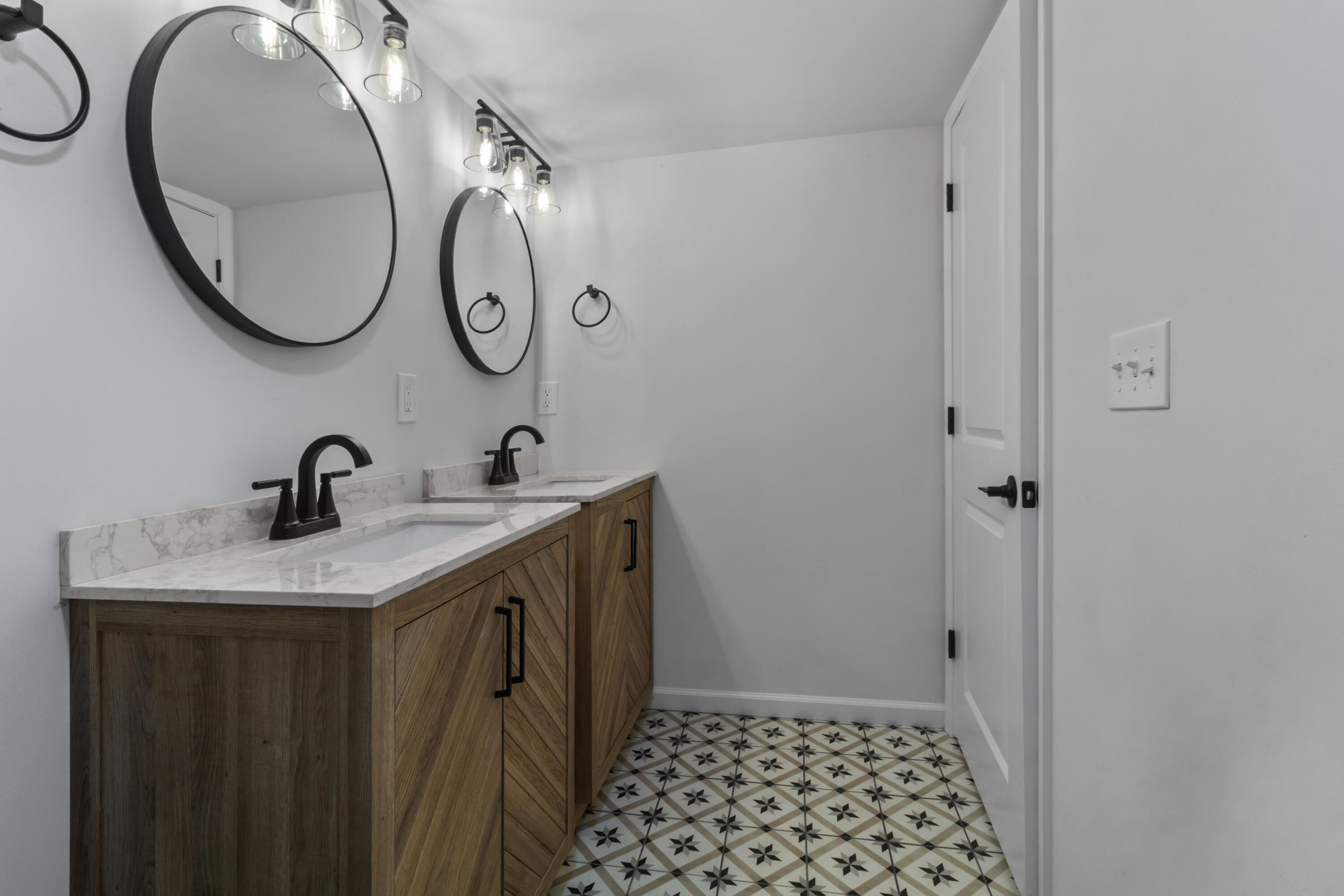642 Fillmore Street Gary, IN 46402 - Photo 26 of 31 3000x2000