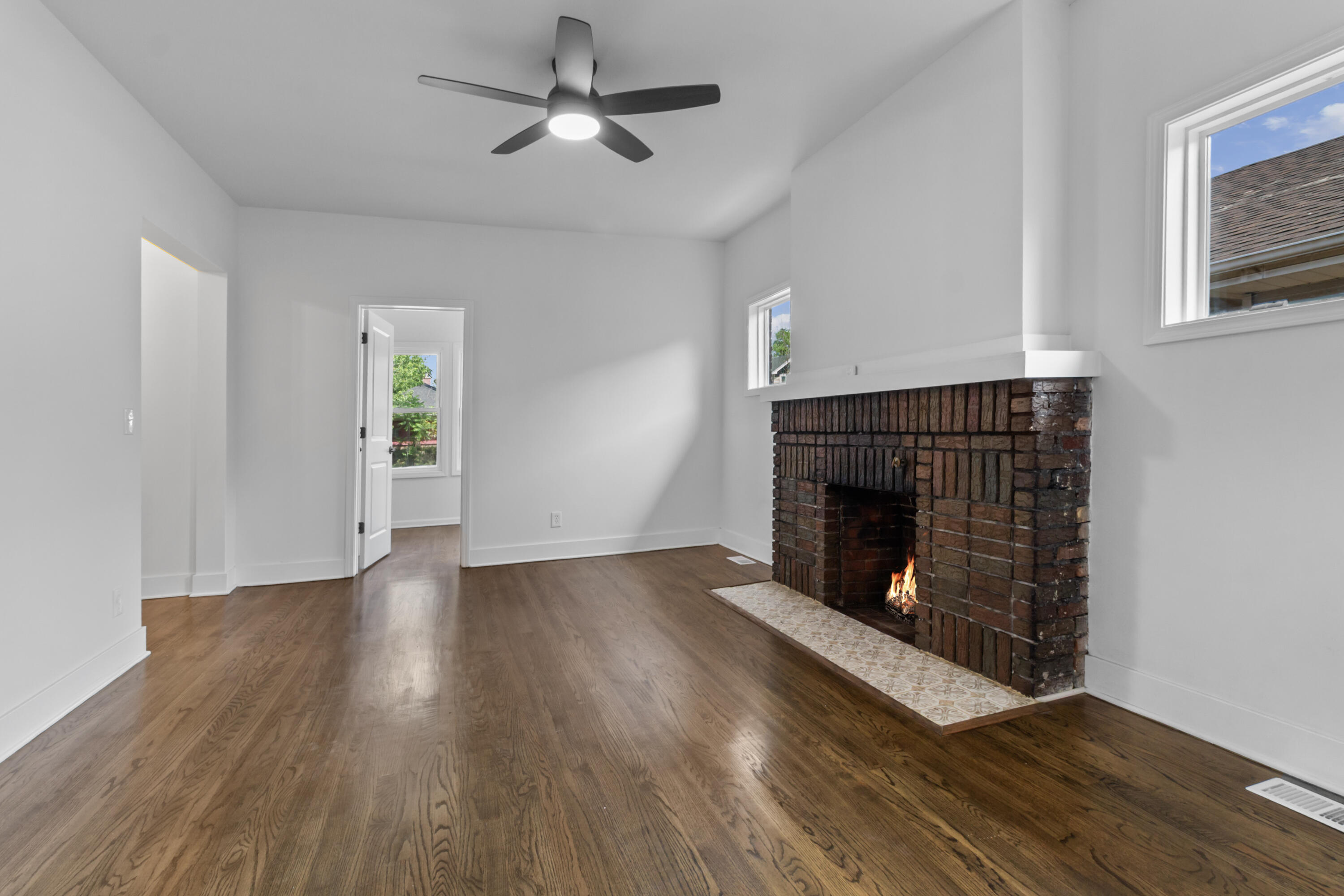 642 Fillmore Street Gary, IN 46402 - Photo 4 of 31 3000x2000