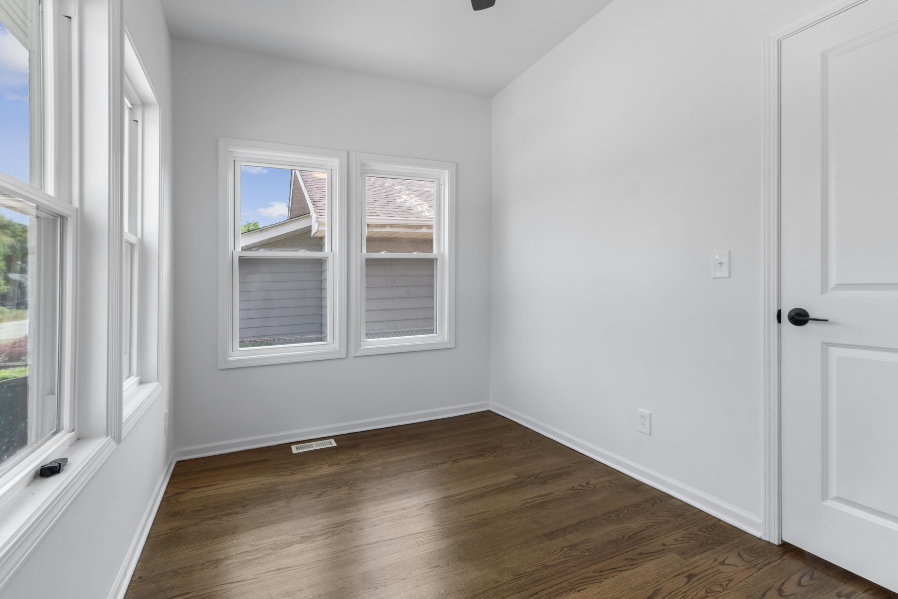 642 Fillmore Street Gary, IN 46402 - Photo 6 of 31 3000x2000