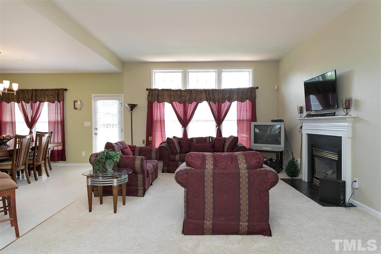 363 Seastone Street Raleigh, NC 27603 - Photo 3 of 25
