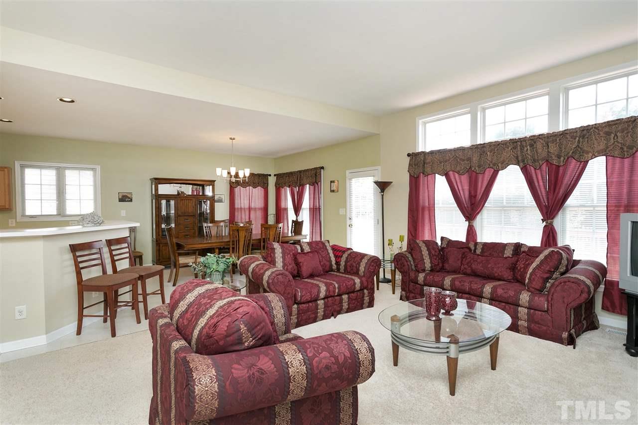 363 Seastone Street Raleigh, NC 27603 - Photo 5 of 25