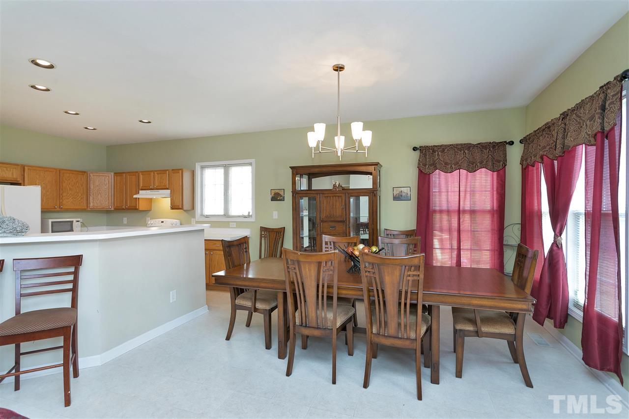 363 Seastone Street Raleigh, NC 27603 - Photo 8 of 25