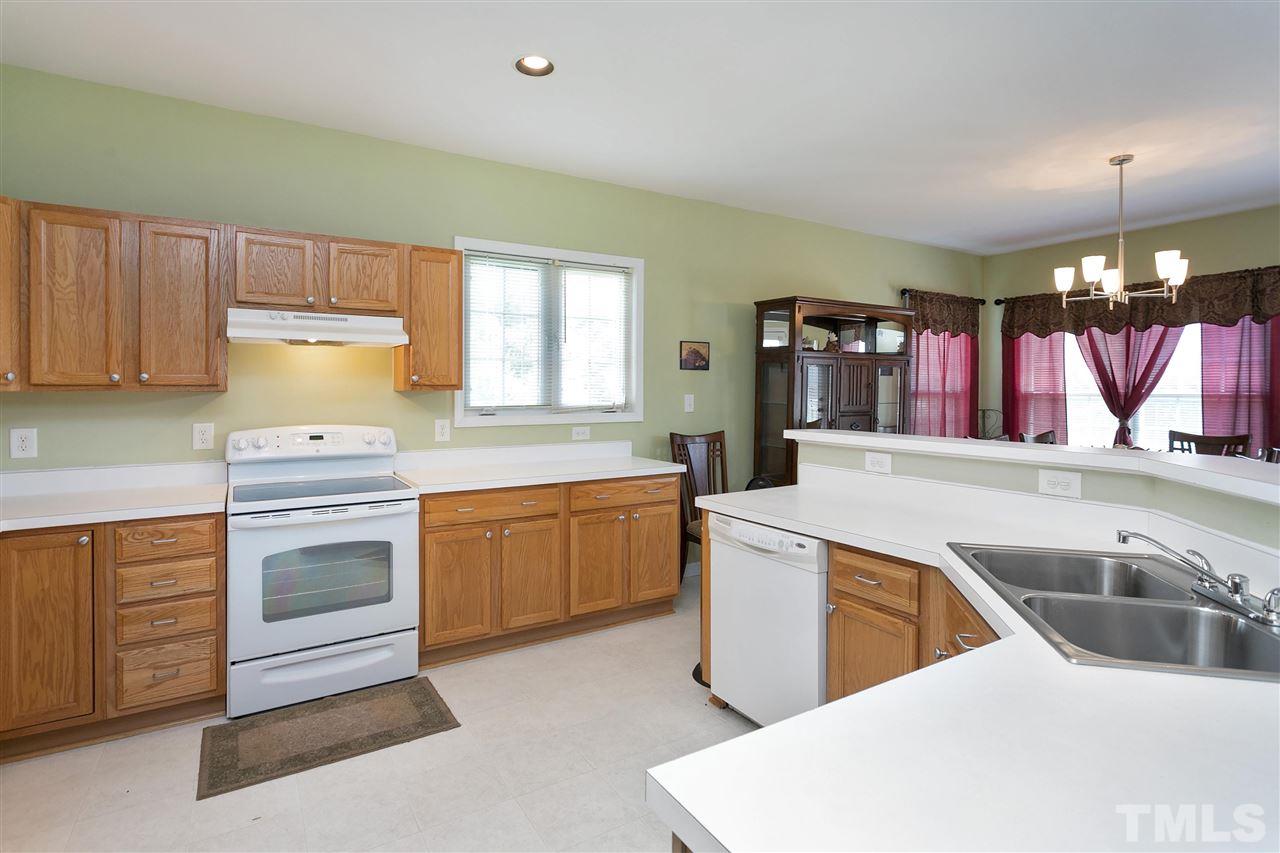 363 Seastone Street Raleigh, NC 27603 - Photo 10 of 25