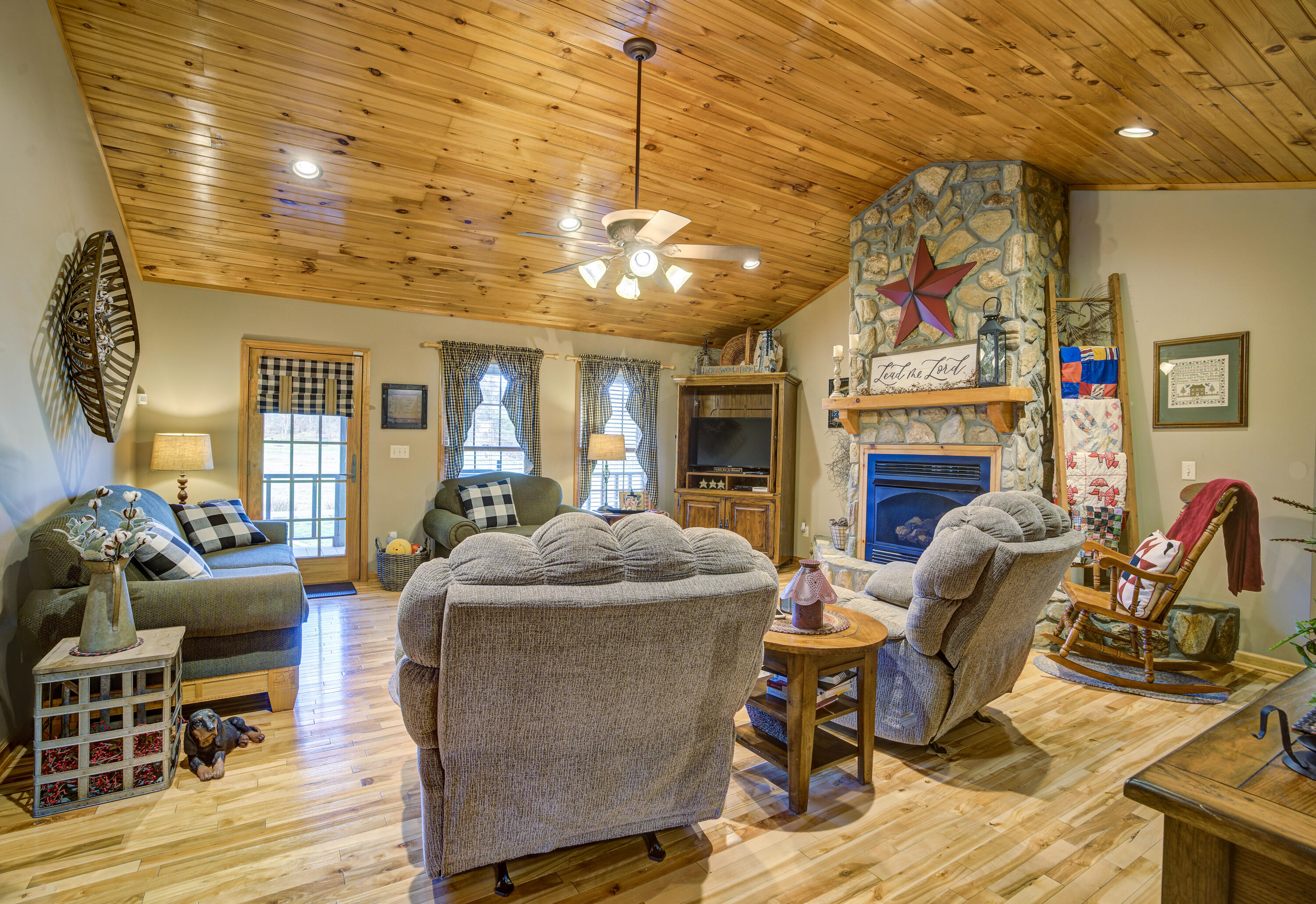 322 Price Road Elizabethton, TN 37643 - Photo 16 of 58 Price-Land--2
