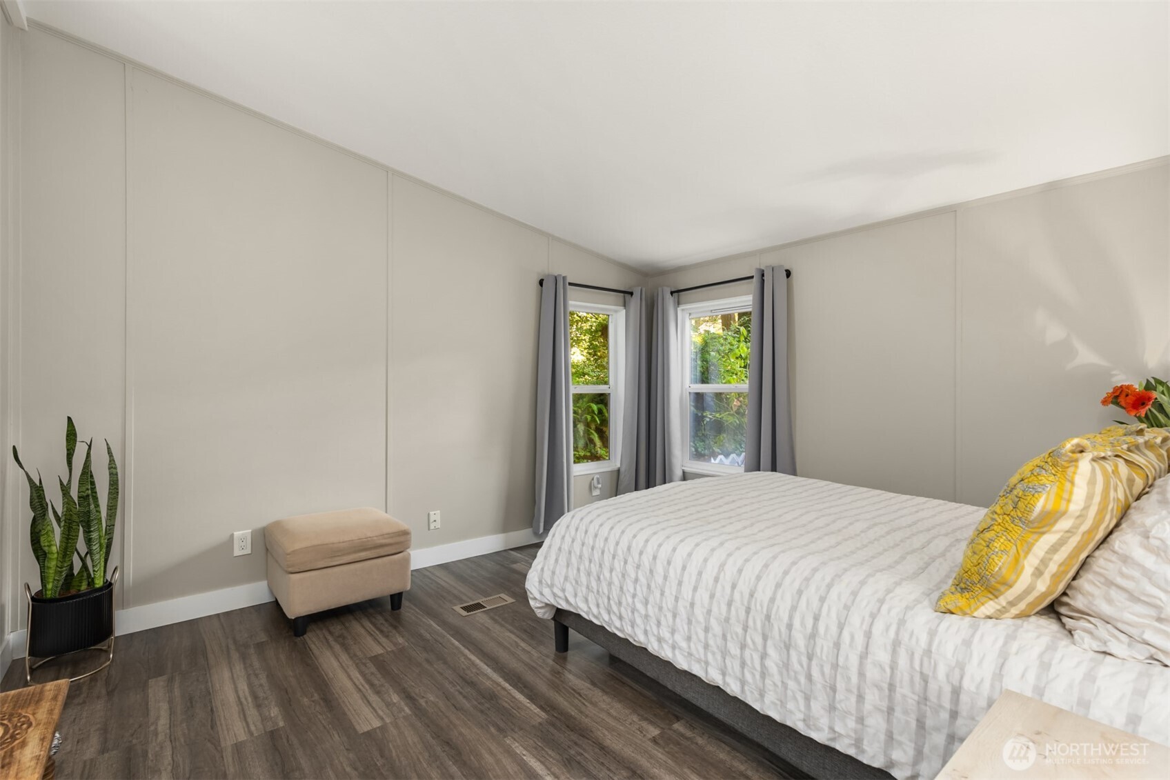8480 Hansen Road Northeast Bainbridge Island, WA 98110 - Photo 18 of 26