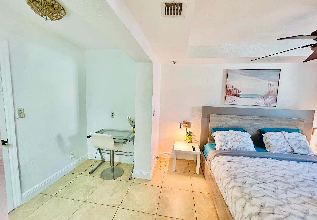3220 Avenue F Riviera Beach, FL 33404 - Photo 20 of 22 IMG_7531