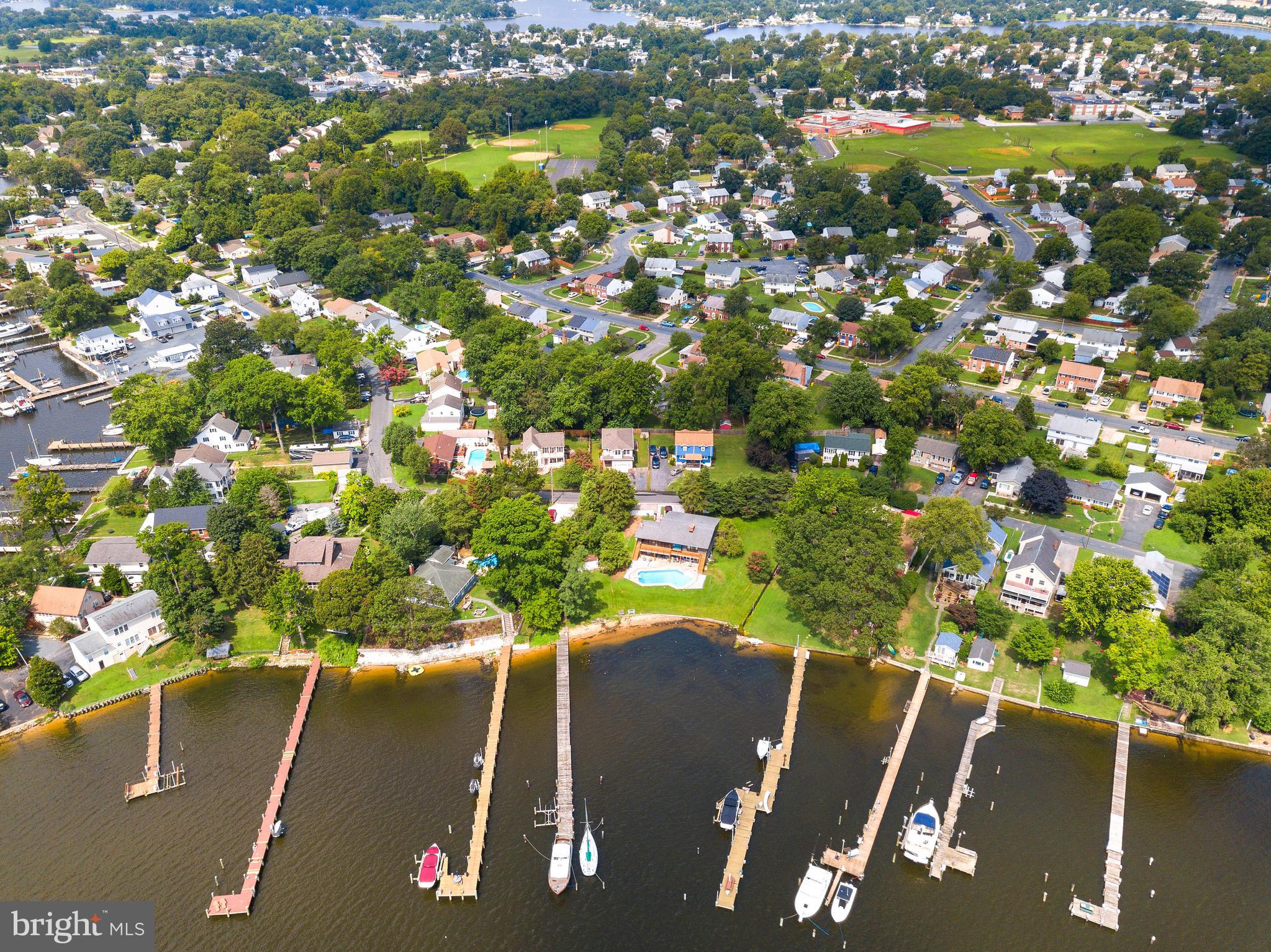305 Bar Harbor Road Pasadena, MD 21122 - Photo 2 of 45 Water access with views of the river!