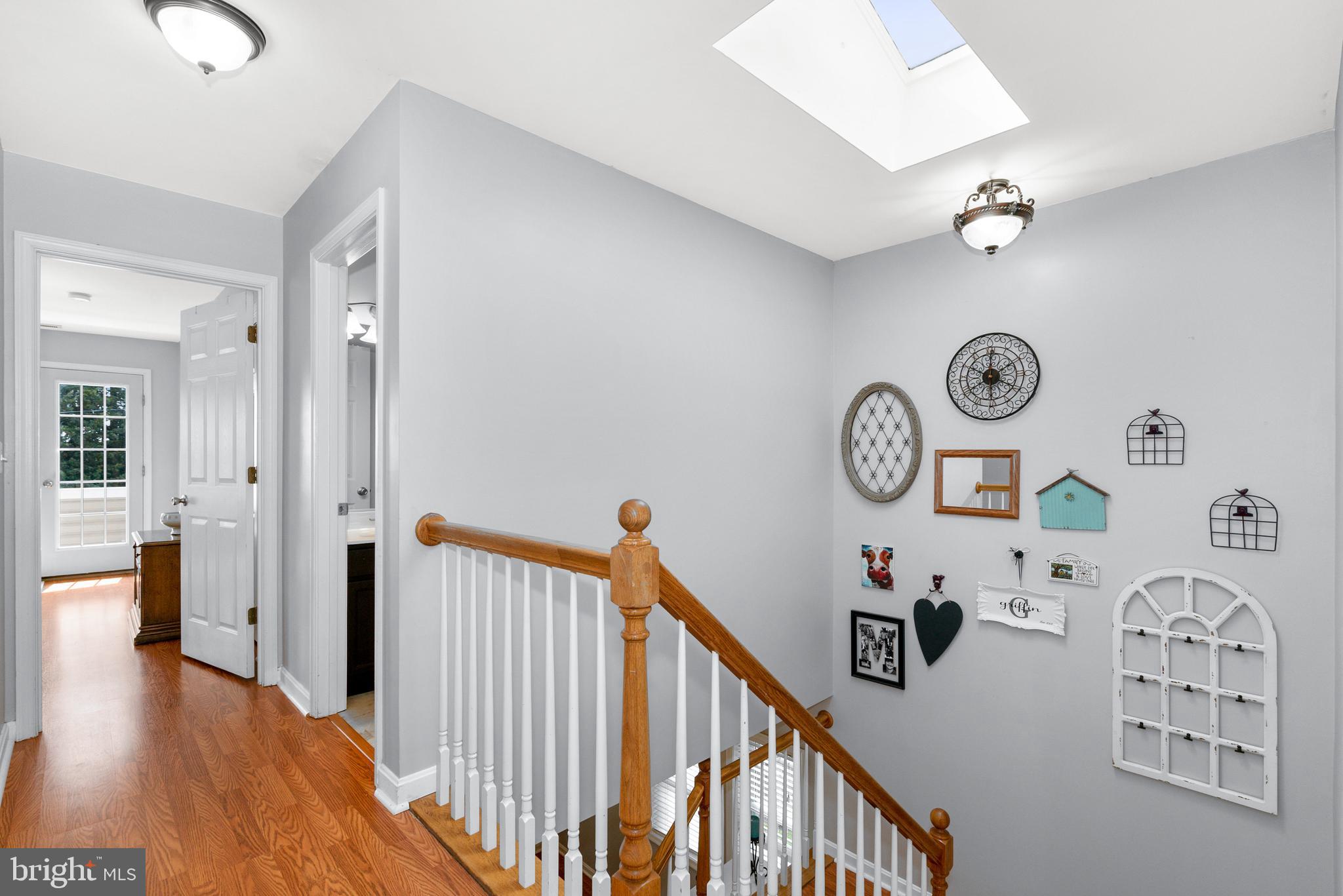 305 Bar Harbor Road Pasadena, MD 21122 - Photo 14 of 45 Open 2 story foyer