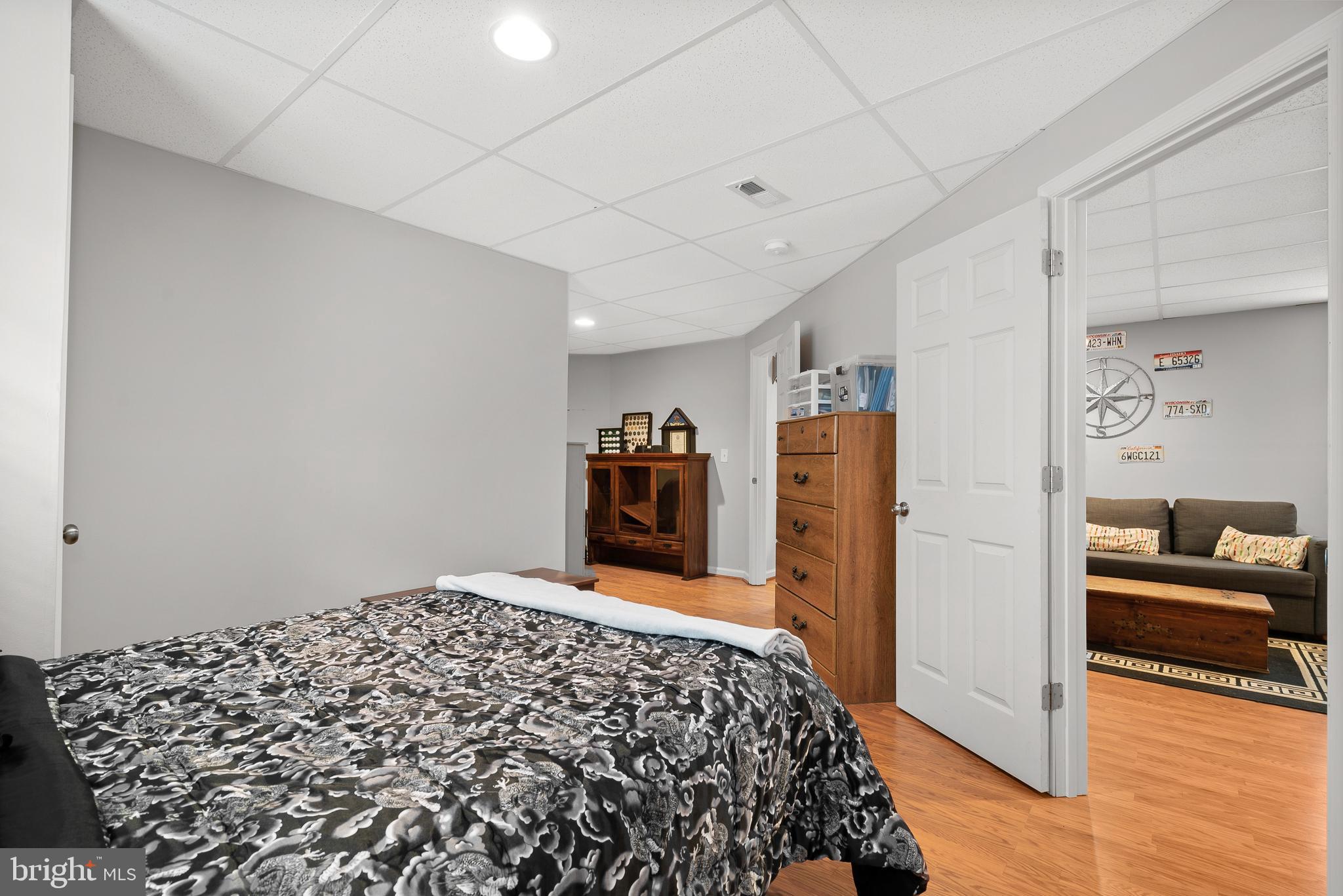 305 Bar Harbor Road Pasadena, MD 21122 - Photo 30 of 45 Spacious room with bonus den/sitting area