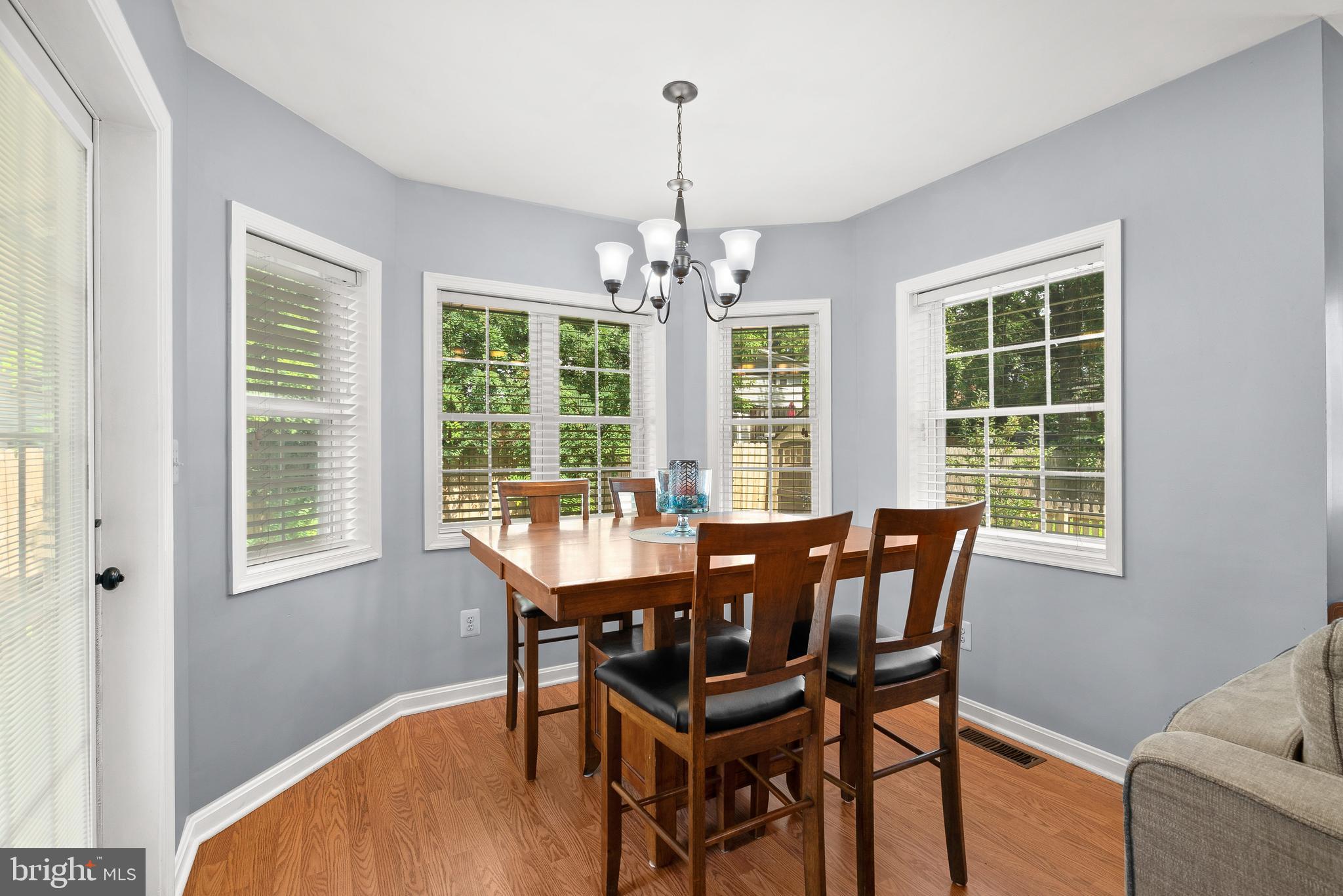 305 Bar Harbor Road Pasadena, MD 21122 - Photo 8 of 45 Dining area with rear yard access to deck