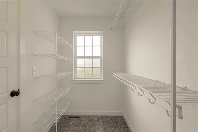 $409,900 | 6009 Northeast 118th Street, Kansas City, MO 64156