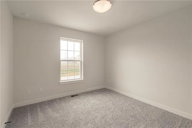 $409,900 | 6009 Northeast 118th Street, Kansas City, MO 64156